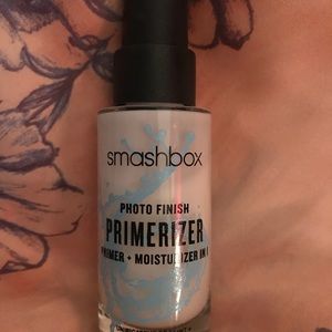 Smashbox primer and moisturizer